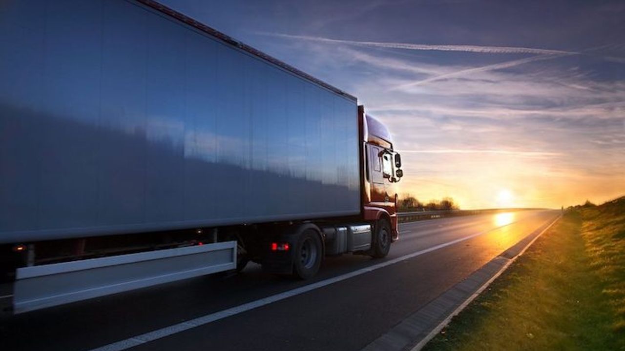 Avusturya kamyonların geçiş ücretini yüzde 75 düşürdü