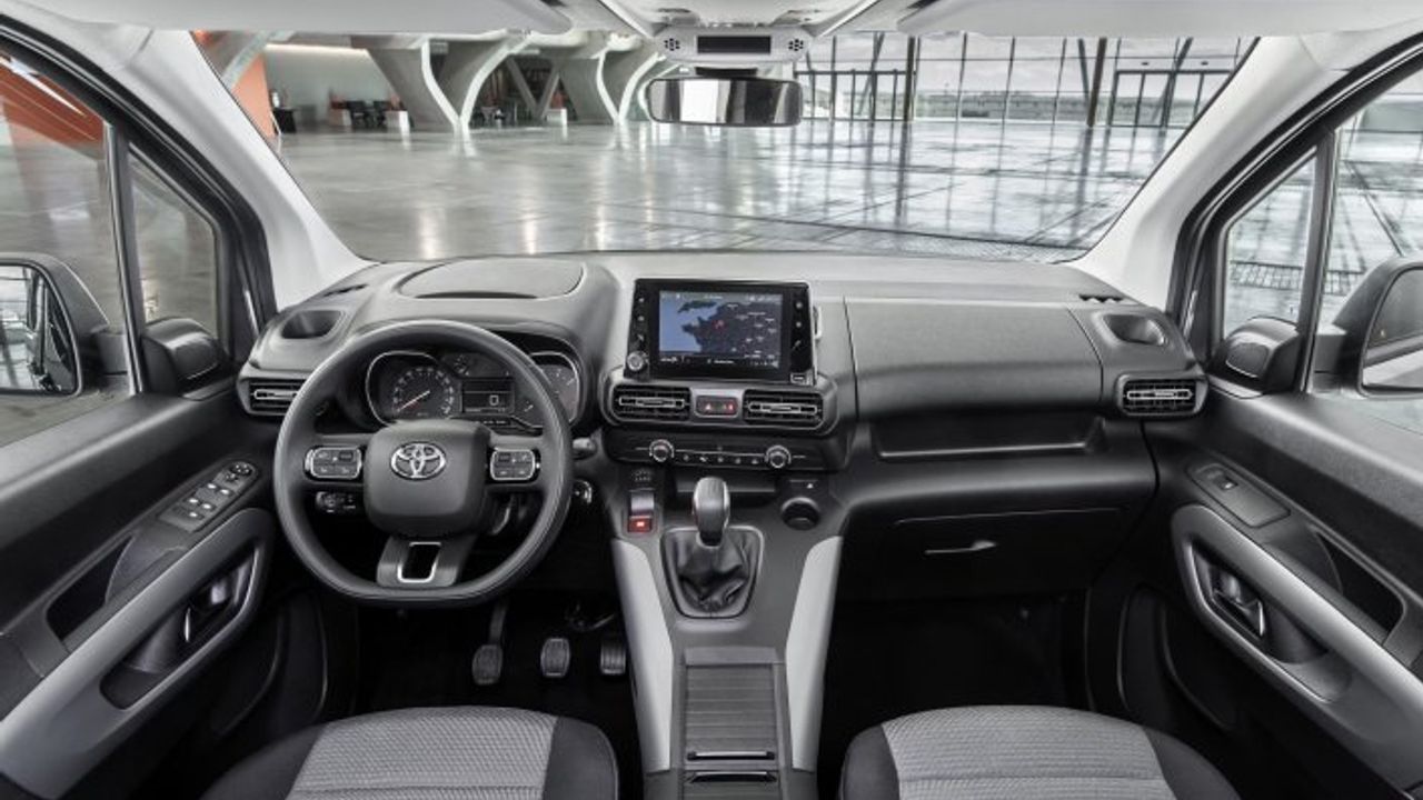 Toyota ticarisine, tüketiciler kaliteli Van'a kavuşuyor