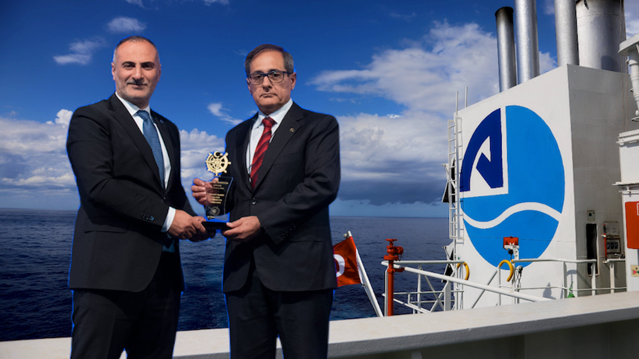 Arkas’a, “Türk Gemi İnsanını En Fazla İstihdam Eden Firma” ödülü