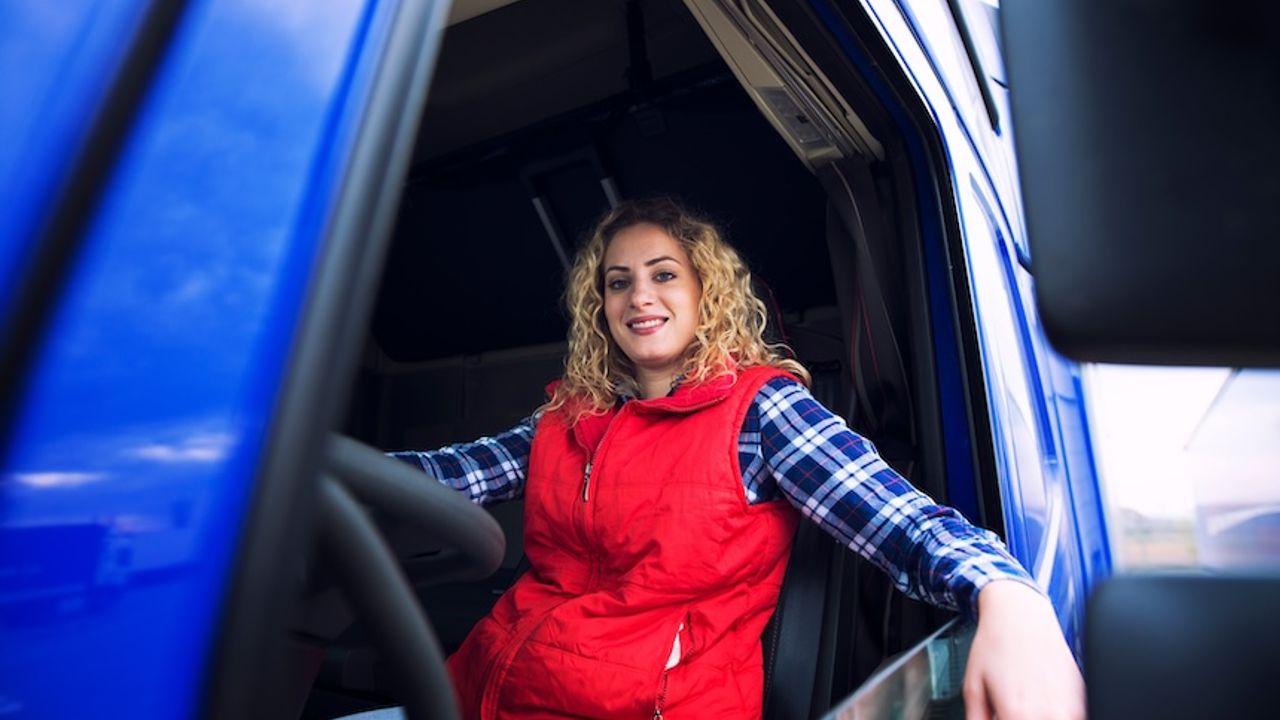 Alp Özler Şoför Akademisi kadın şoförler yetiştirecek