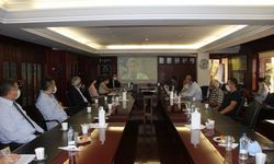 UND, başarılı sürücü ve yöneticileri ödüllendirdi