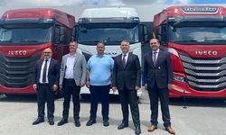 Iveco, Tanöz Nakliyat’a 25 adet  S-Way, 15 adet Daily teslim etti