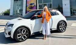 Renault 5 E-Tech sürüş deneyimi için Koçaslanlar Motorlu Araçlar'da kullancılarını bekliyor