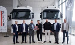 İstanbul Lojistik 20 adet Renault Trucks T480 çekici aldı