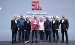 Volkswagen Ticari Araç'lardan Abdurrahim'in Albayrak'a anlamlı hediye
