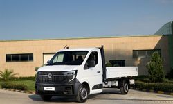 Renault Master Minibüs ve Master Kamyonet’in yeni açık kasa seçeneği kullanıcılarla buluşuyor