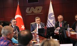 Türk lojistik sektöründen AB’ye ortak çağrı:  "TIR SÜRÜCÜSÜ TURİST DEĞİLDİR, TİCARETİN YOLUNU AÇIN"