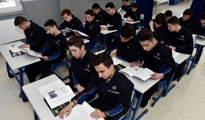 Mercedes-Benz Laboratuvarı, Türkiye’de en fazla okula ve öğrenciye ulaşan şirket oldu