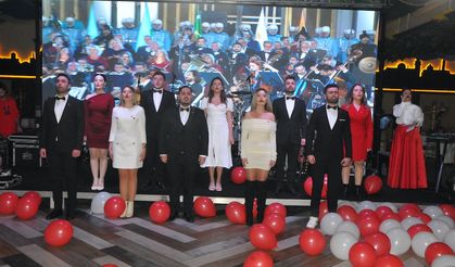 OKT Trailer'de, yeni yıl ve Cumhuriyetin 100. yıl çoşkusu bir arara kutandı