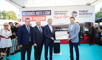 Otokar’dan Sakarya’ya 6 adet Kent XL teslimatı