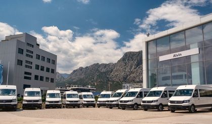 Volkswagen Ticari Araç’tan Kıraç Turizm’e Crafter teslimatı