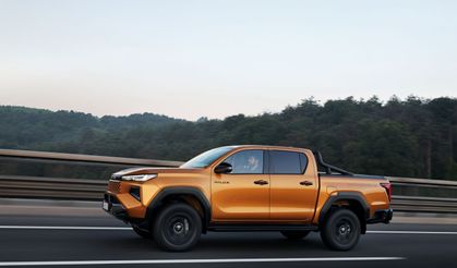 Toyota’nın efsanevi pick-up modeli Yeni Hilux Türkiye yollarında