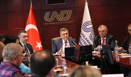 Türk lojistik sektöründen AB’ye ortak çağrı:  "TIR SÜRÜCÜSÜ TURİST DEĞİLDİR, TİCARETİN YOLUNU AÇIN"