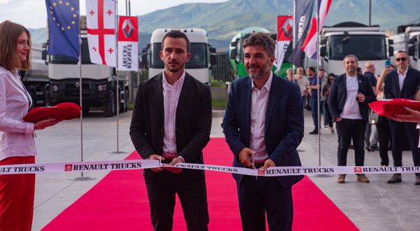 Renault Trucks Gürcistan’da Tegeta ile anlaşması yaptı