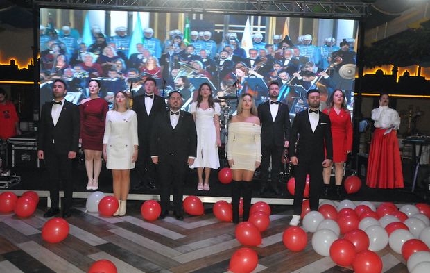 OKT Trailer'de, yeni yıl ve Cumhuriyetin 100. yıl çoşkusu bir arara kutandı