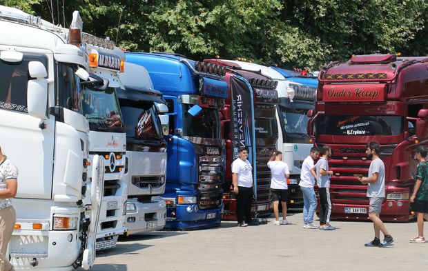 Modifiye Tırlar bu yıl TruckFest 2024 organizasyonunda buluştu.