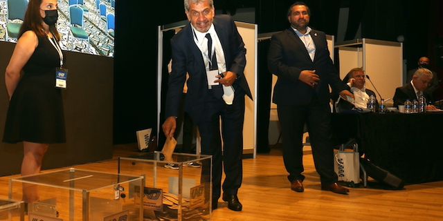 482 oy alan Çetin Nuhoğlu tekrar başkan seçildi