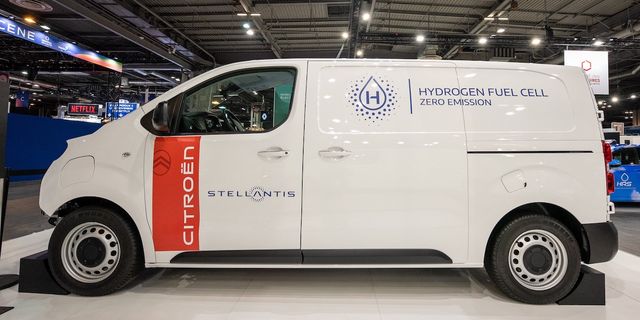 Dünyanın ilk hidrojen yakıt hücreli minibüsleri Citroën ë-Jumpy