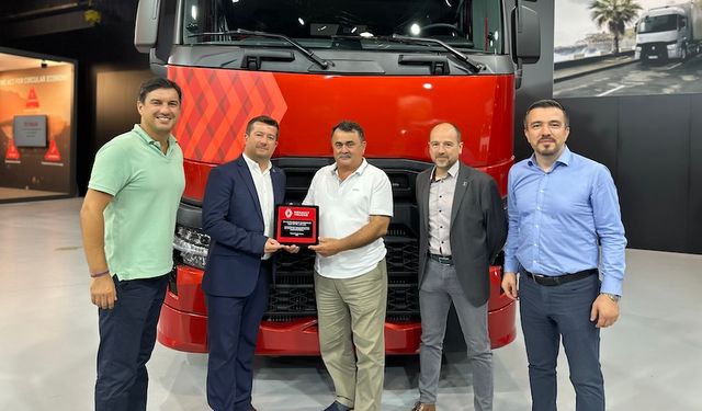 Turna Global Lojistik, aldığı Renault Trucks'ların üretim merkezini gezdi