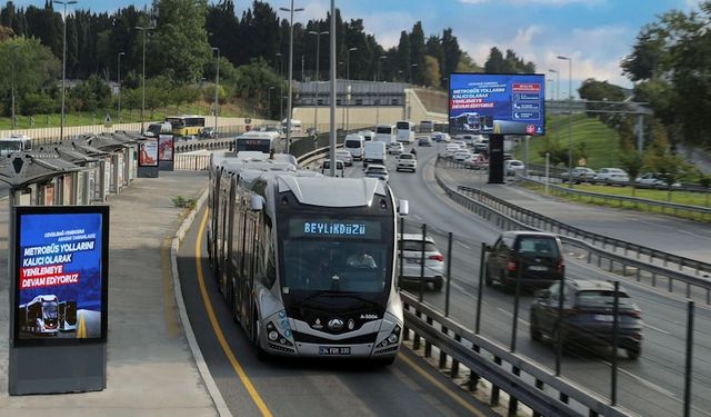 Allison tam otomatik şanzımanlı yeni AKIA metrobüsler, IETT filosuna katıldı