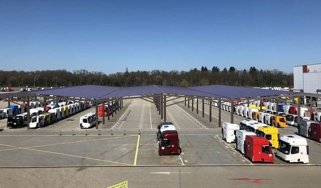 Renault Trucks  17 hektarlık güneş panelleri kuruyor