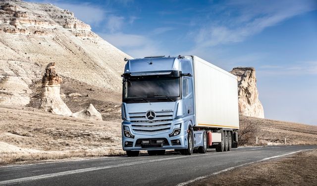 Mercedes-Benz Mart ayına özel kamyon kampanyası