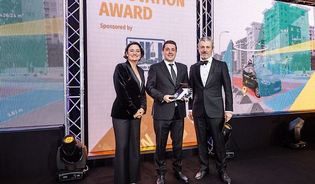 Hareket Proje Taşımacılığı Heavy Lift Awards İnovasyon ödülünü aldı