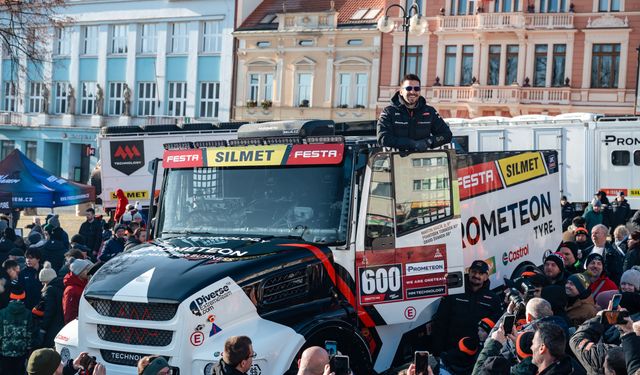 Prometeon, Dakar'da yarışçı kimliğili güçlendiriyor