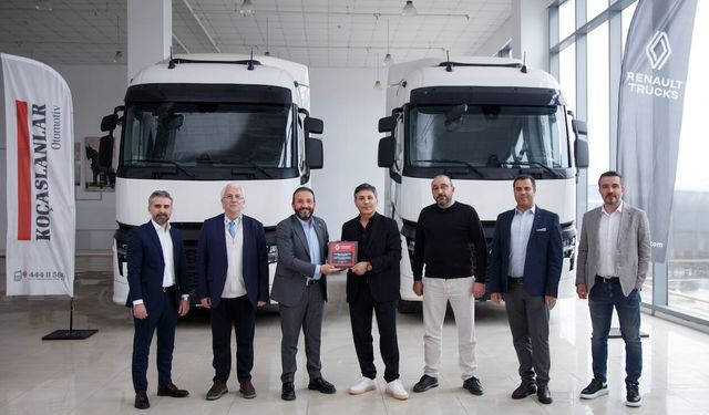 İstanbul Lojistik 20 adet Renault Trucks T480 çekici aldı