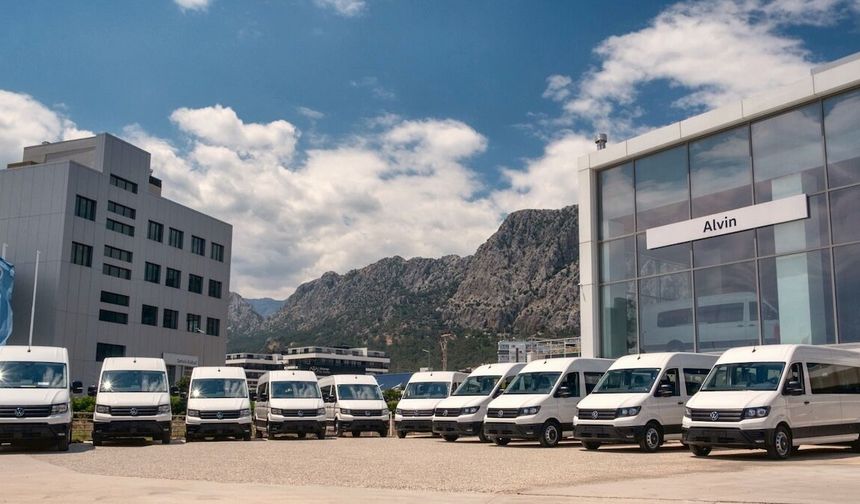 Volkswagen Ticari Araç’tan Kıraç Turizm’e Crafter teslimatı