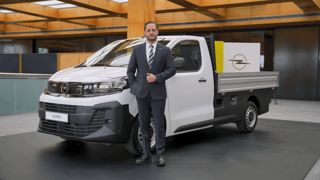 Türkiye'de üretilen Opel Vivaro pazara sunuldu